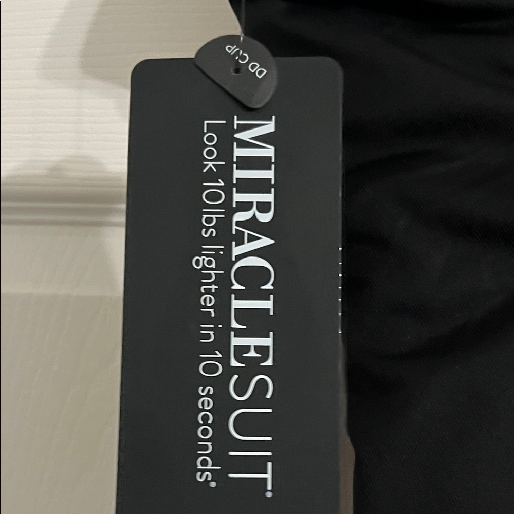 Miraclesuit - Picture 4 of 5